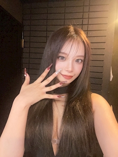 花月 りこ「イメチェン☘️」