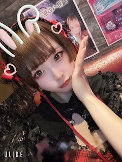 プロフィール写真3・もちゃ｜エビバデビル・エビバデビル - 赤羽のコンカフェ