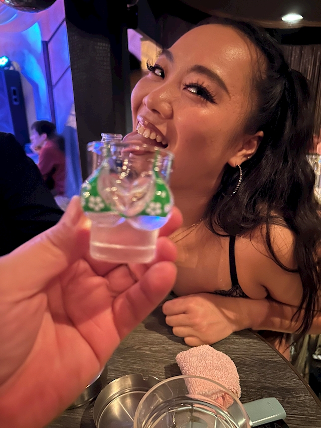 あお - YAH☆TOKYO・ヤートウキョウ - 銀座・新橋のガールズバー