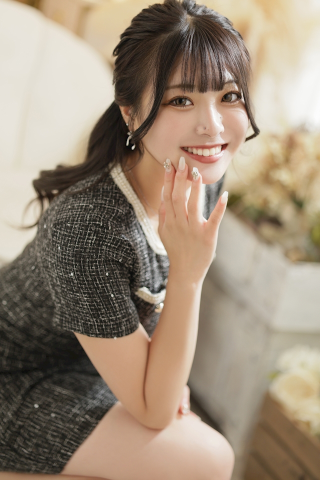 プロフィール写真2・夏目 あいる｜