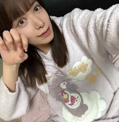 さら「9月24日🍓最近パジャマ変えたよ😾🫶」