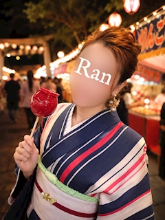 プロフィール写真9・月城 蘭|DESPERATE・デスパレート - 名古屋 金山の熟女パブ/熟女キャバクラ