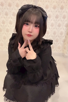 プロフィール写真4・うらら|Cafe&Bar くろ×スト - 池袋東口のコンカフェ