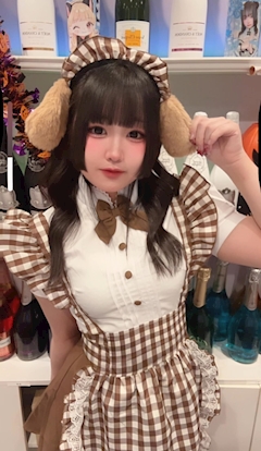 プロフィール写真10・うらら|Cafe&Bar くろ×スト - 池袋東口のコンカフェ