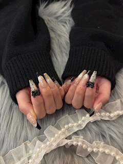 ももか「にゅーねいる🖤」