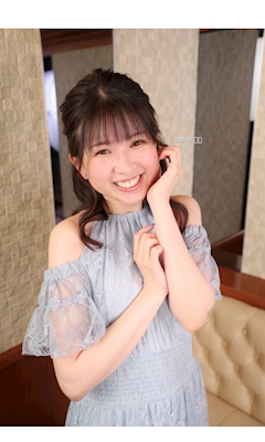 夏目 るな
