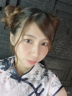 プロフィール写真3・れいか｜美魔女ラウンジJ・ビマジョラウンジジェー - 横浜の熟女パブ/熟女キャバクラ