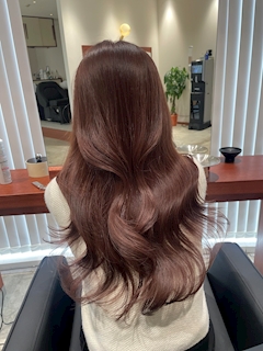 プロフィール写真2・櫻井 まり｜岡崎 スナック・Luxury Space 「R」