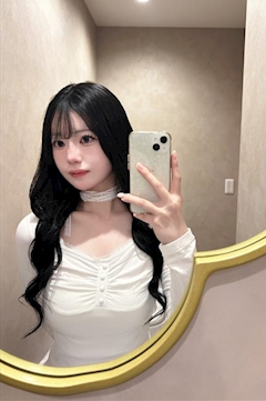 プロフィール写真1・るな｜GirlsBar COLOR・カラー - 新橋のガールズバー
