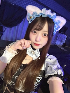 ゆら「ミネット衣装🐈」