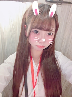 プロフィール写真3・まや【池袋 vivid cafe】|vivid cafe・ヴィヴィッドカフェ - 池袋西口のガールズバー