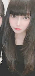 てる