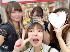 🐰 あやんぬ 🐰「🩵焼肉3姉妹出勤だよ🩵」