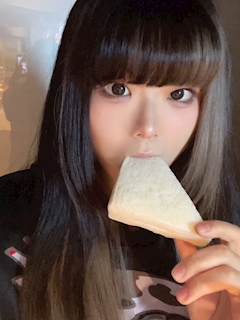 プロフィール写真5・💜やみ💜 ✧*｡新宿ガールズバーAnea☆*。｜Girls Bar Anea・ガールズバーアネア - 新宿のガールズバー