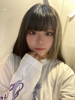 プロフィール写真4・💜やみ💜 ✧*｡新宿ガールズバーAnea☆*。｜Girls Bar Anea・ガールズバーアネア - 新宿のガールズバー