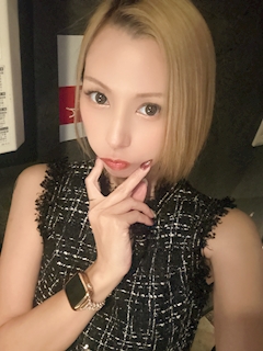 プロフィール写真19・🌹✨一ノ瀬 らら✨🌹｜Mrs.CAFE～離宮～・ミセスカフェ リキュウ - 名古屋 錦の熟女パブ/熟女キャバクラ