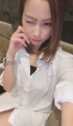 プロフィール写真24・🌹✨一ノ瀬 らら✨🌹｜Mrs.CAFE～離宮～・ミセスカフェ リキュウ - 名古屋 錦の熟女パブ/熟女キャバクラ