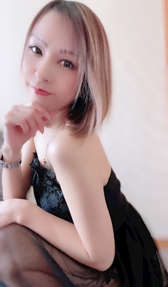 プロフィール写真22・🌹✨一ノ瀬 らら✨🌹｜Mrs.CAFE～離宮～・ミセスカフェ リキュウ - 名古屋 錦の熟女パブ/熟女キャバクラ