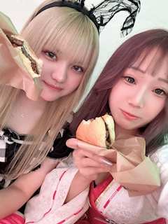 👘しおん👘「🍔」