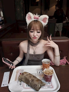 しおん🧸六本木DOLL🧸 六本木Doll・ロッポンギドール - 六本木のガールズバー