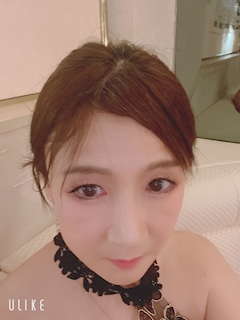 プロフィール写真2・繭（まゆ）｜CLUB ROMAN・ロマン - 上野の熟女パブ/熟女キャバクラ