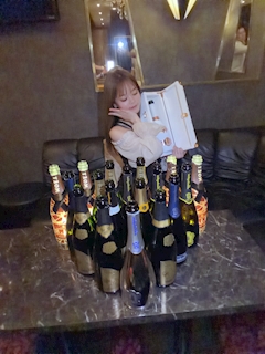 プロフィール写真2・すず｜スナキャバ UTAGE・ウタゲ - 西宮のキャバクラ