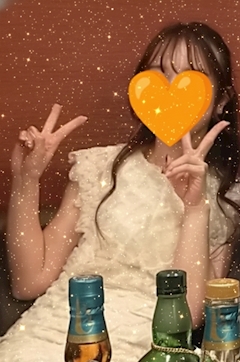 *˖.🍀*｡しおり🧡志安Shian｡*🍀.˖*