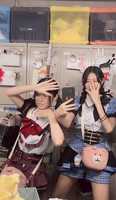 雨宮 まりあ「最近私たちの中で流行ってるの🕺✨」