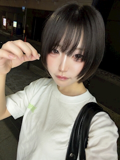 プロフィール写真2・梨|ROYAL CABIN・ロイヤルキャビン - 心斎橋筋のコンカフェ