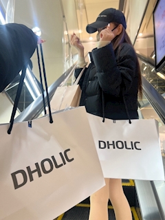 うい「おかいもの！」