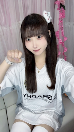 プロフィール写真4・🧚♀️もな🧚♀️|café&bar PARFUN・パルファン - 名古屋 大須のコンカフェ