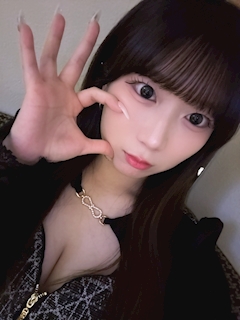 プロフィール写真3・いずみ｜NORM・ノーム - すすきのスナック