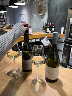 プロフィール写真28・よつは｜Girls Bar Luca 四谷三丁目店・ルカ - 四谷三丁目のガールズバー