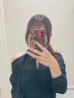 まお⚽️「もくもく木曜日！いるよ～🐈‍⬛🌸✨」