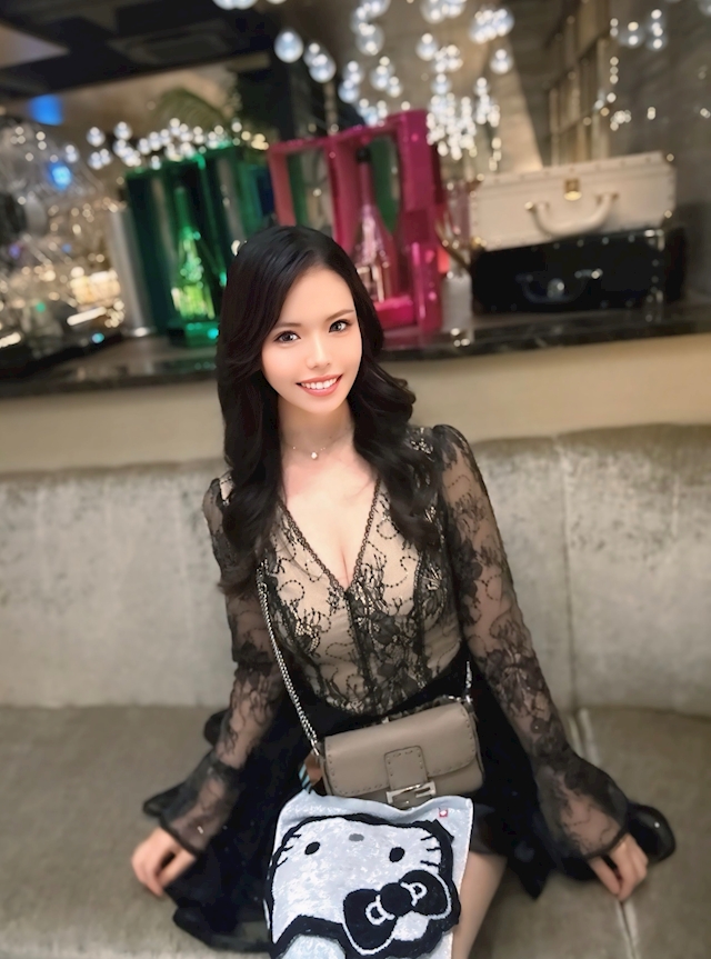 ななこ Lounge Rio 博多店