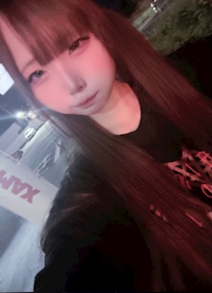 プロフィール写真2・りな【上野 YY】|BAR YY・ワイワイ - 上野のガールズバー