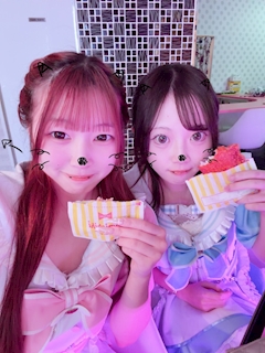 ななみ「4♡17 ごはんつくったよ꒰ᐡ•̥ •̥ᐡ꒱❤︎」