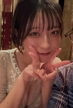 白崎　えり「アンニョンハセヨ。チ」