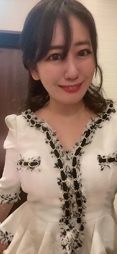 プロフィール写真9・ママ🌸広瀬可奈｜ラウンジ花香・ハナカ - 銀座のパブ/スナック