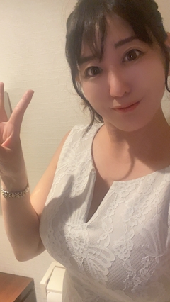 プロフィール写真2・ママ🌸広瀬可奈｜ラウンジ花香・ハナカ - 銀座のパブ/スナック