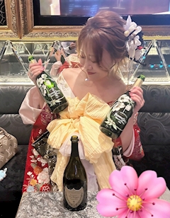 🌸🤍桜    すず⚜️🖤🌸