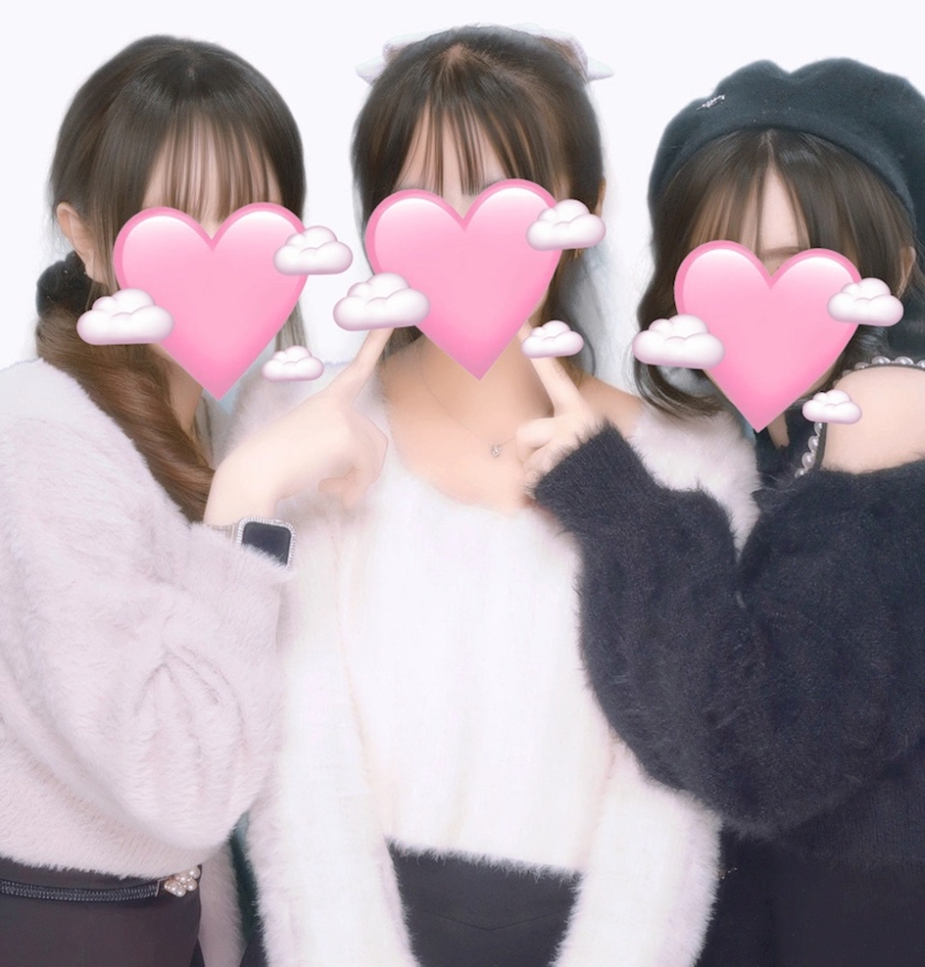 キャスト同士で撮影した仲良し写真