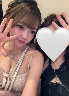 ひな「🤝🏻💕」