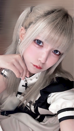 プロフィール写真7・しおん｜クズなお嬢様と僕・クズナオジョウサマトボク - 秋葉原のコンカフェ