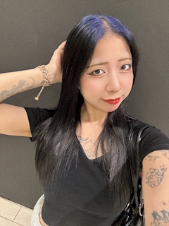 かれん「髪染めた」