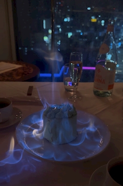 かれん「燃えるケーキ」