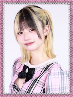 プロフィール写真1・なる|charmyMoon・チャーミームーン - ミナミのコンカフェ