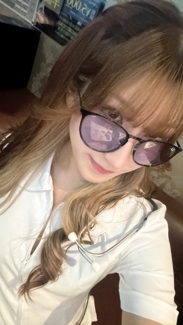 プロフィール写真3・鳳条 すみれ｜