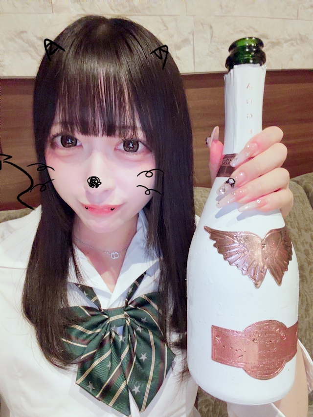 プロフィール写真6・みみ【池袋 vivid cafe】|