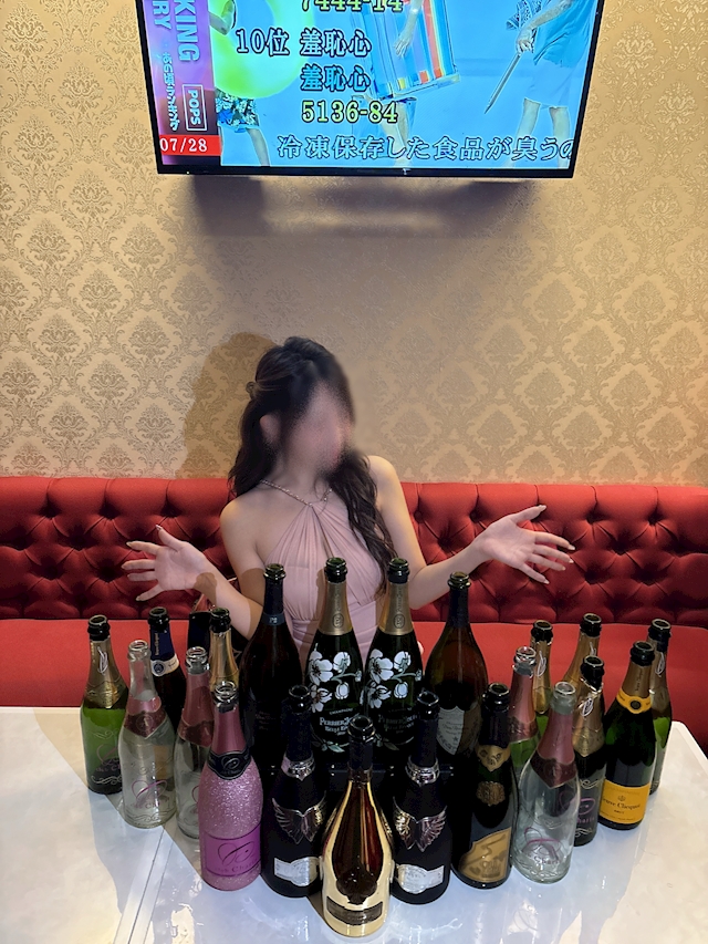 プロフィール写真3・まい|大阪 江坂 キャバクラ・カリス
